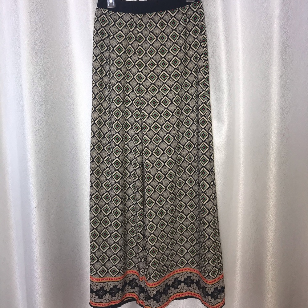 Flowy Patterned PANTS